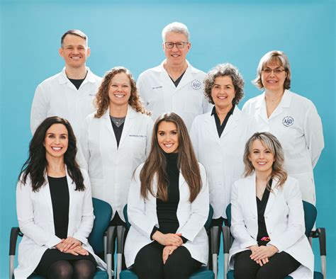 Dermatologists .